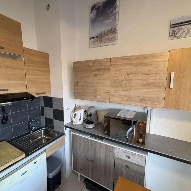 Appartement Studio Cabine Mezzanine 4 couchages- PORT-LA NOUVELLE PN290-031 - Appartement 1 Chambre - 6