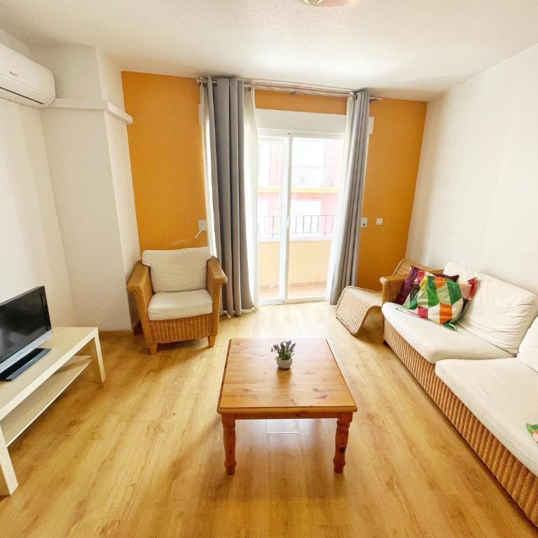 Central Market Accommodation - Double Room with Balcony - 4