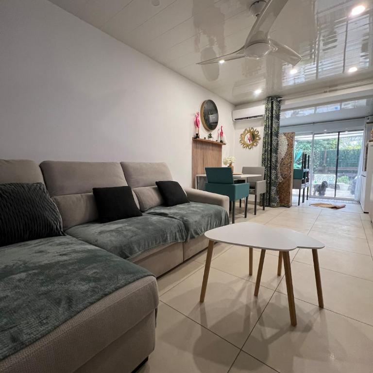 CALME ET MODERNE Appartement avec jardin, centre ville, - Appartement - Vue sur Jardin - 12