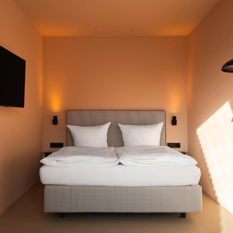 Hotel Miano by Limehome - Comfort Queen Room with sofa bed - 10