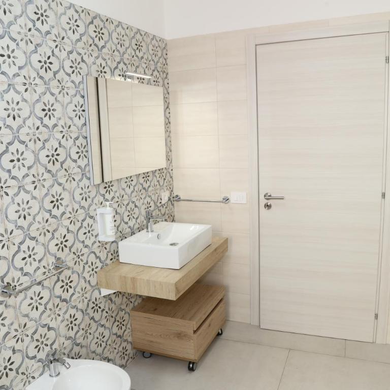 La Dimora dell'Artista - Quadruple Room with Balcony - 6