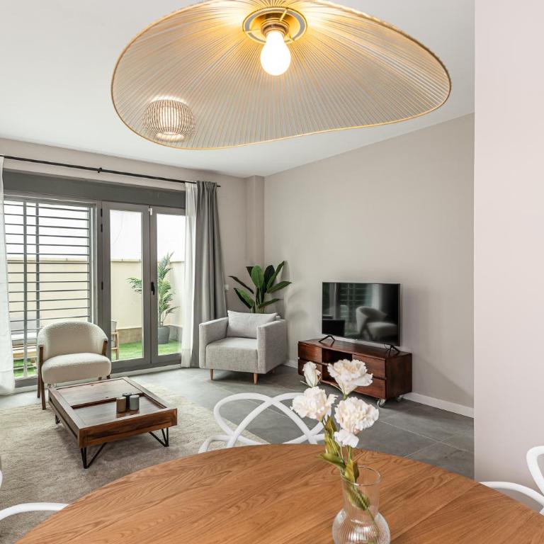 Victor Apartments Retiro Park - Three-Bedroom Apartment - 3