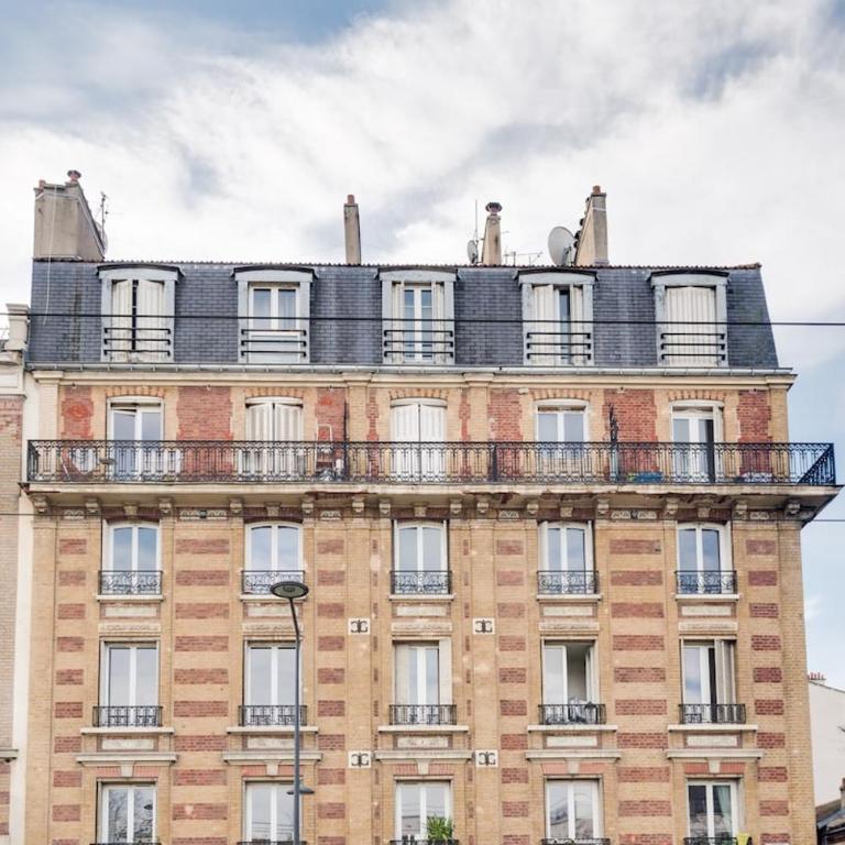 Escapade pratique pour 4 à Saint-Denis - Apartment - 10