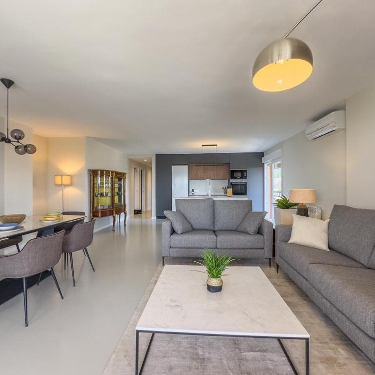 Parque Marbella 1-6C Magnificent 4 bedrooms with Parking - Apartment - 4