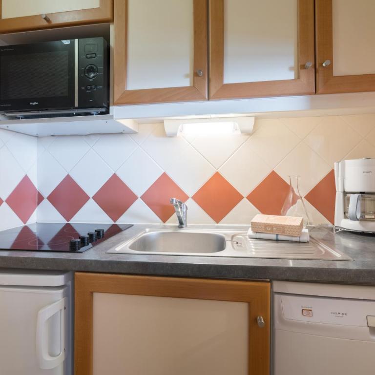 Résidence Pierre & Vacances Les Combes - Appartement 1 Chambre (5 Personnes) - 4