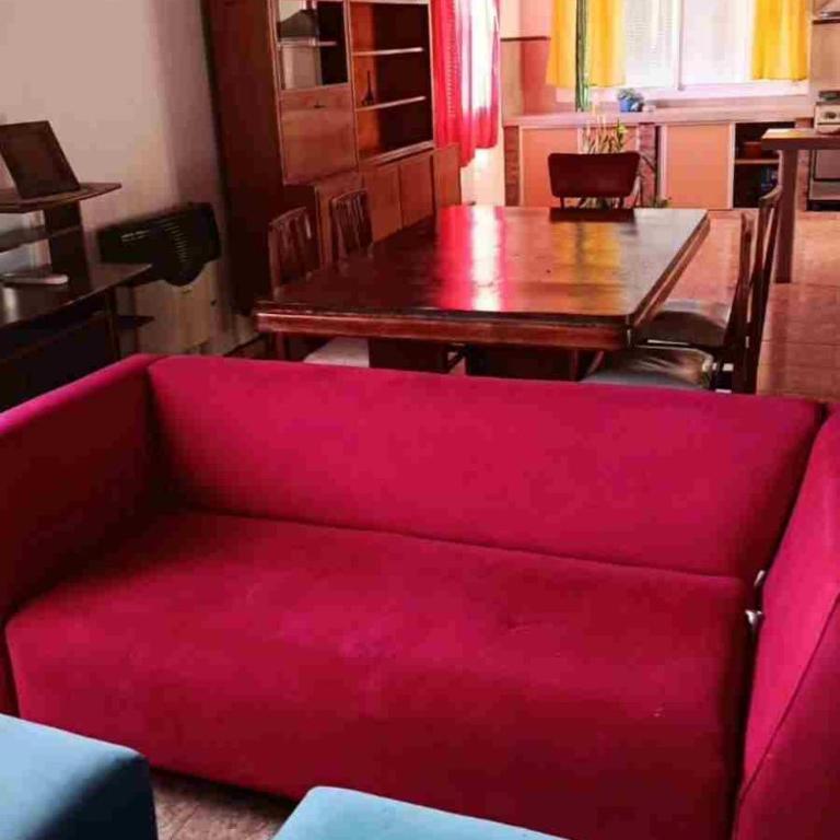 Colorido departamento planta alta - Two-Bedroom Apartment - 1