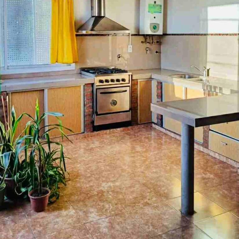 Colorido departamento planta alta - Two-Bedroom Apartment - 5