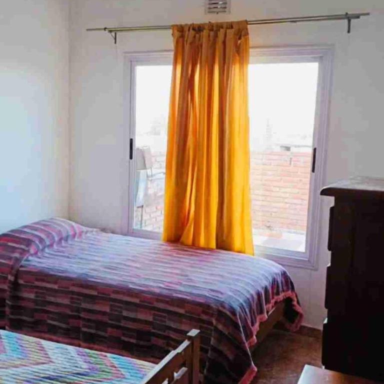 Colorido departamento planta alta - Two-Bedroom Apartment - 8