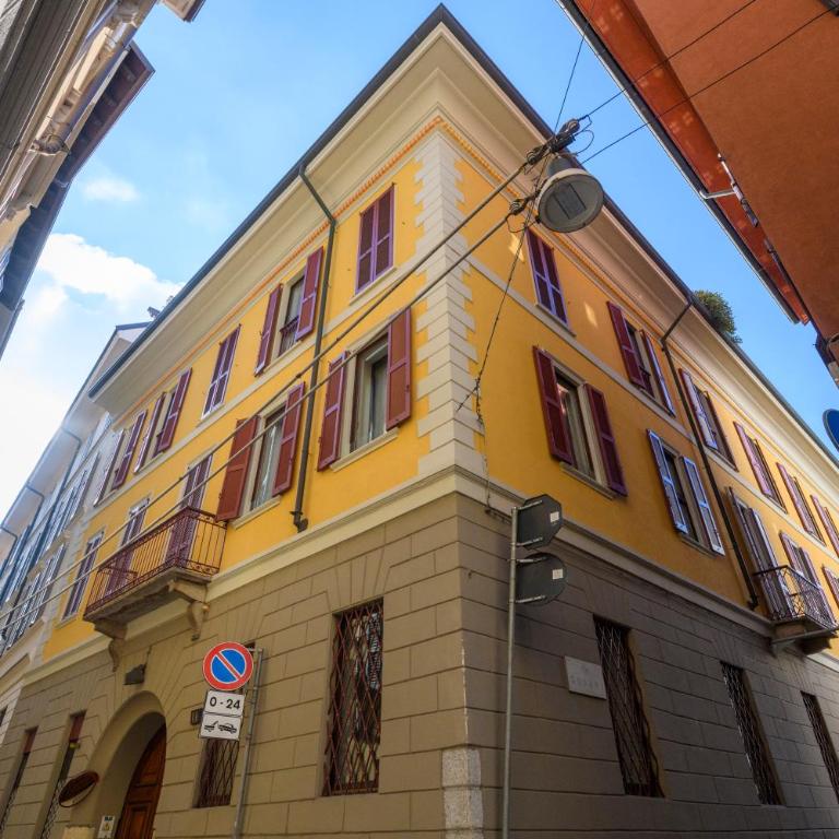 Borromei, 11 - Eleganza in pieno centro - Appartamento con 2 Camere da Letto - 31