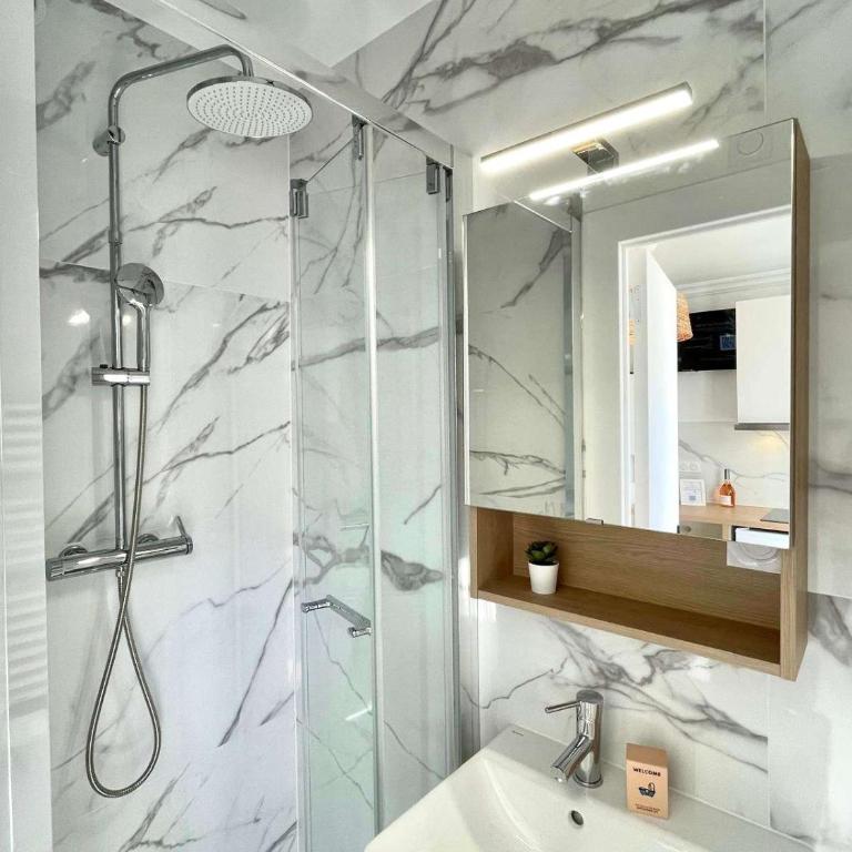 New 147 Suite Tonton - Cosy Apartment Paris Center - Studio - 5