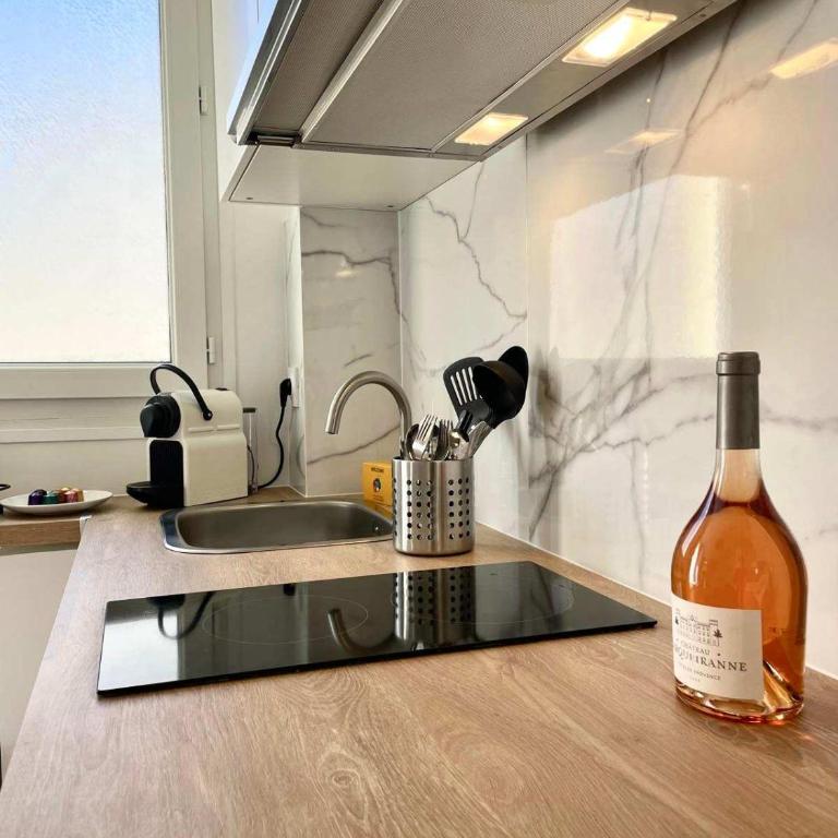 New 147 Suite Tonton - Cosy Apartment Paris Center - Studio - 15