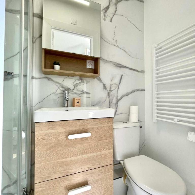 New 147 Suite Tonton - Cosy Apartment Paris Center - Studio - 19