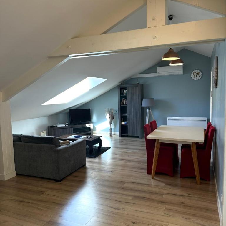 Appartement tout confort T4 - Belle Vue - Proche pic du Jers et Sanctuaire - Appartement 3 Chambres - 1