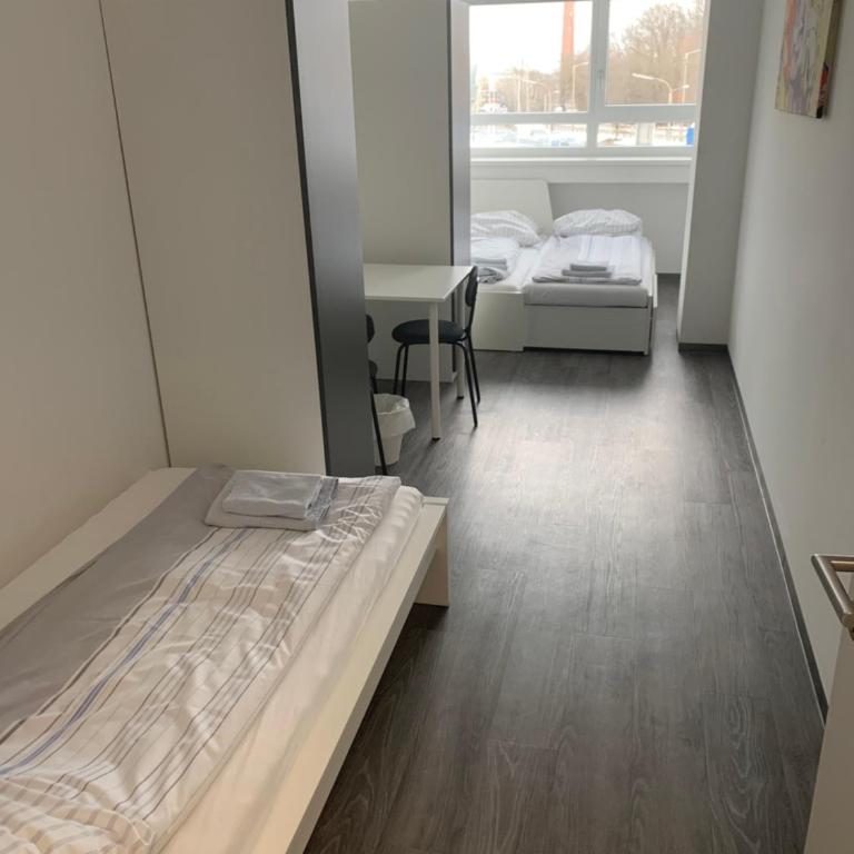 DRIVER ROOMS - Dreibettzimmer - 7