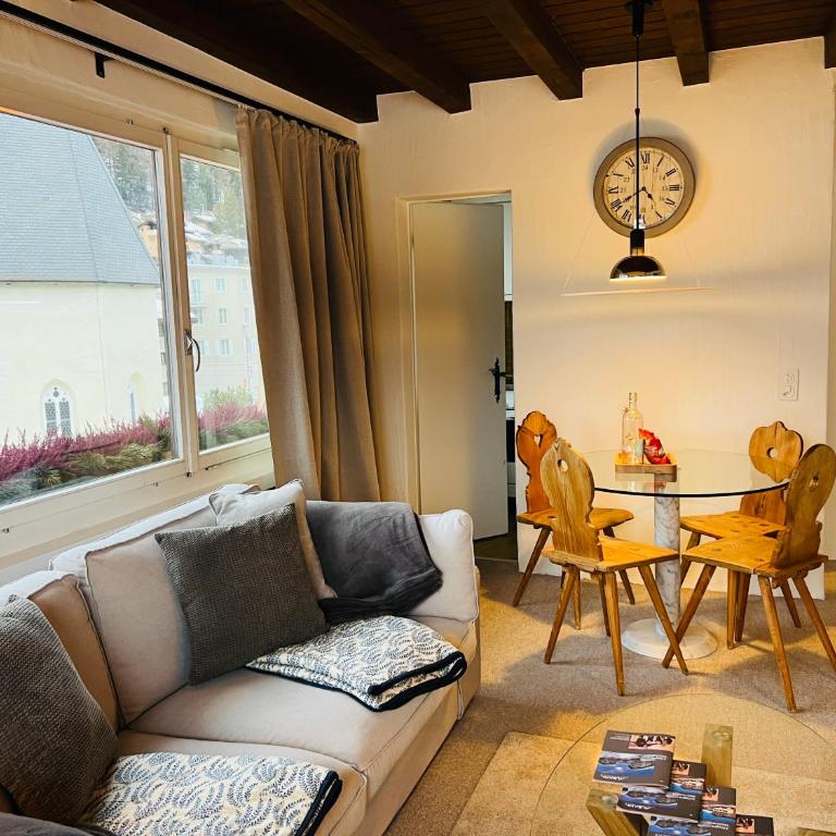 Ferienwohnungen Albana - Apartment mit 2 Schlafzimmern und Bergblick - 3