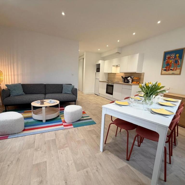 SASHA - Appart en centre-ville pour 6 pers avec Garage et Plage à 200m - Apartamento de 3 dormitorios - 30