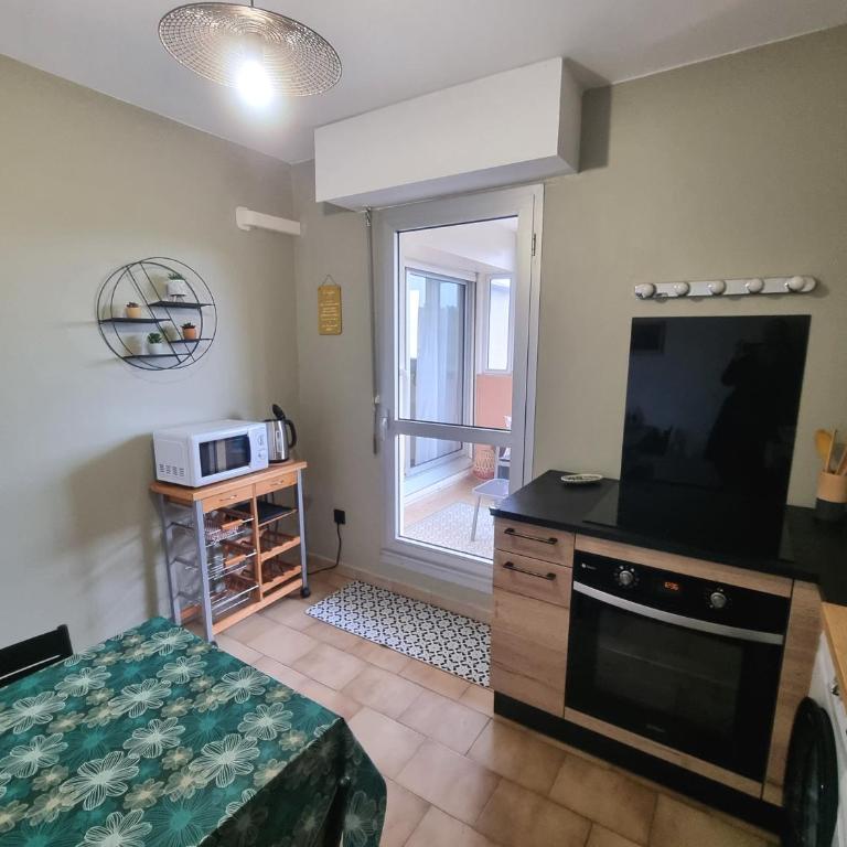Spacieux T2, emplacement idéal et parking privé - Appartement 1 Chambre - 13