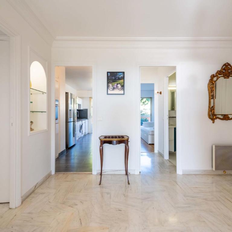 104 sqm Sea-View Apartment Cannes - Apartment - 12