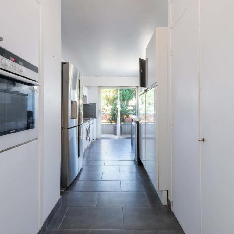 104 sqm Sea-View Apartment Cannes - Apartment - 13