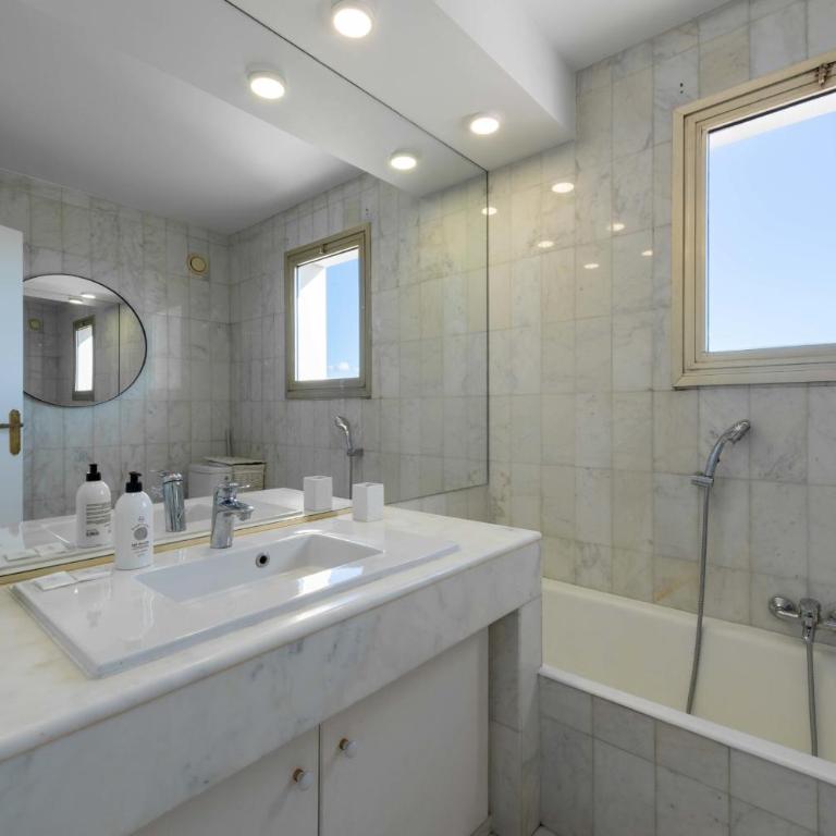 104 sqm Sea-View Apartment Cannes - Apartment - 25