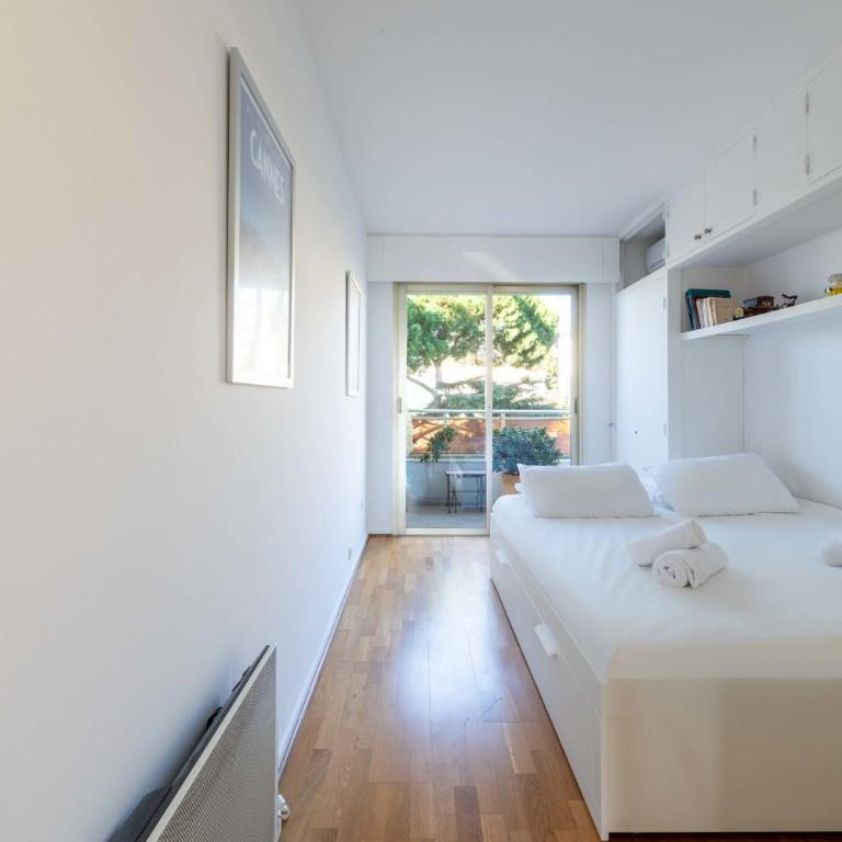 104 sqm Sea-View Apartment Cannes - Apartment - 34