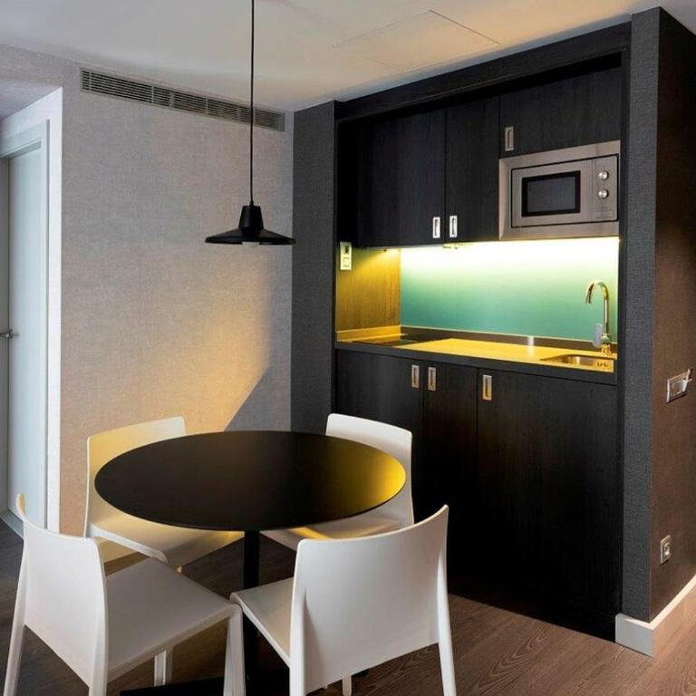 Hg City Suites Barcelona Apartments - Apartamento Superior - 7