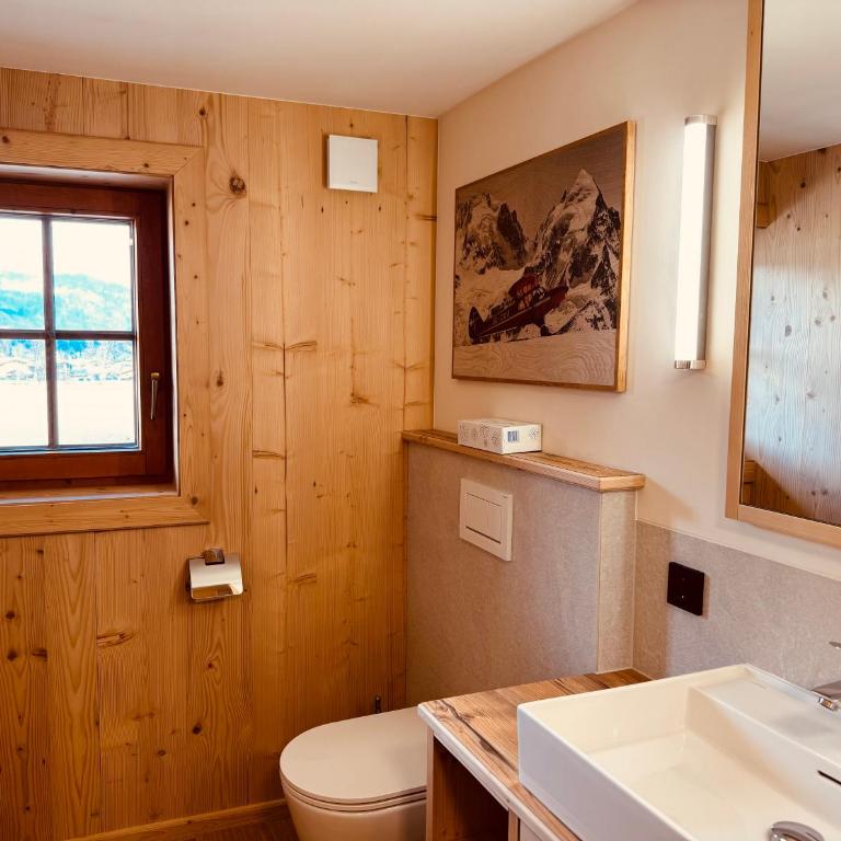 ALPIN CHARME APARTMENTS 3 x Boutique Alpine Living - Apartment mit 3 Schlafzimmern und Bergblick - 3