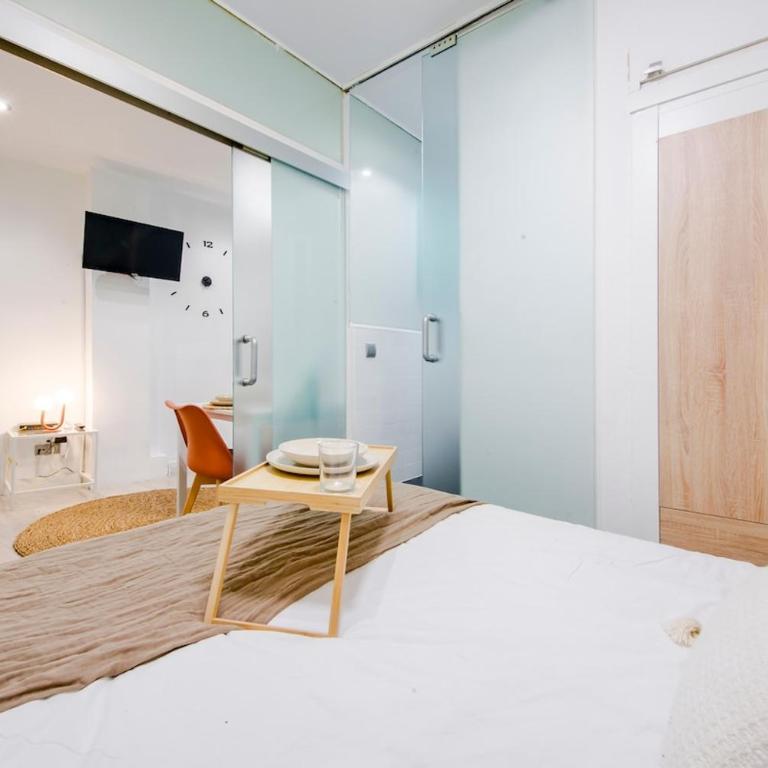 Private Embajadores Apartment - One-Bedroom Apartment - 3