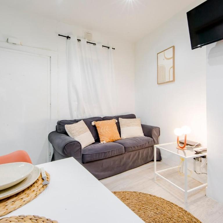 Private Embajadores Apartment - One-Bedroom Apartment - 4