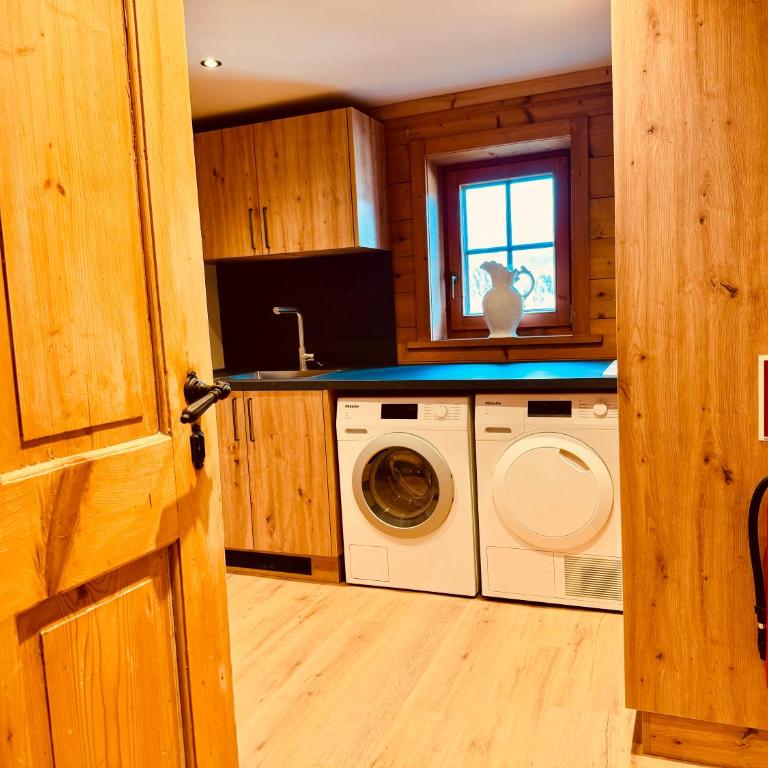 ALPIN CHARME APARTMENTS 3 x Boutique Alpine Living - Apartment mit 3 Schlafzimmern und Bergblick - 11