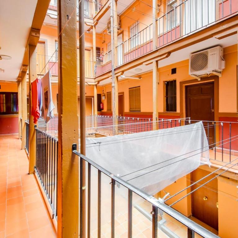 Private Embajadores Apartment - One-Bedroom Apartment - 16