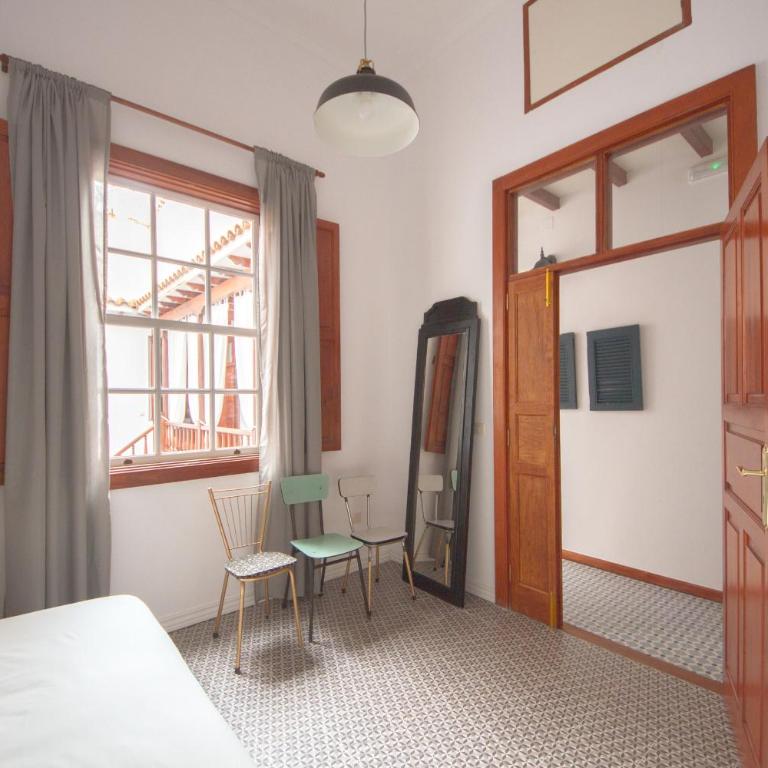 Aminta Home charmy rooms in Vegueta - Habitación Doble con baño compartido - 2 camas - 12