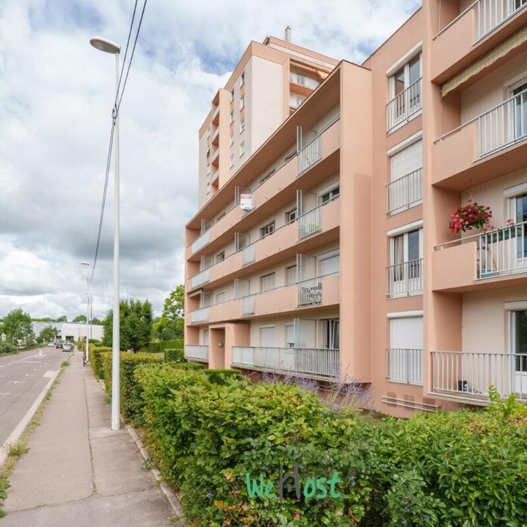 Charming quiet accommodation with balcony and parking - Appartement - 23