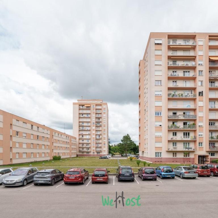 Charming quiet accommodation with balcony and parking - Appartement - 20
