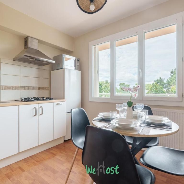Charming quiet accommodation with balcony and parking - Appartement - 7