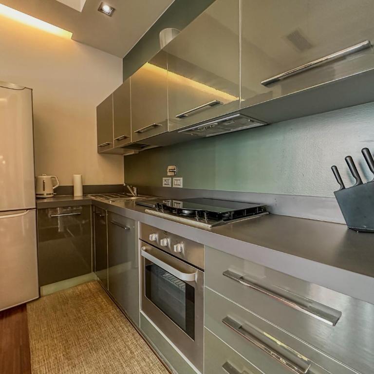 Urban Luxury Torino - Ingresso Privato e Garage - Appartamento con 2 Camere da Letto - 14
