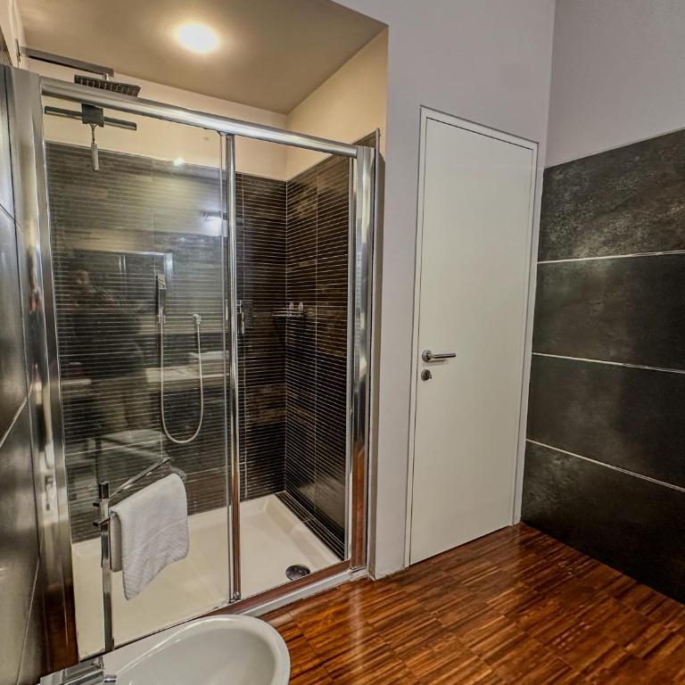 Urban Luxury Torino - Ingresso Privato e Garage - Appartamento con 2 Camere da Letto - 23