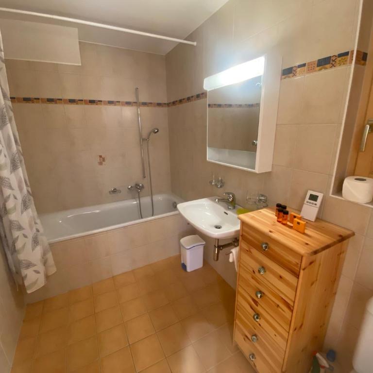 Chalet Les Brantes, refuge atypique a Veysonnaz - Chalet - 9