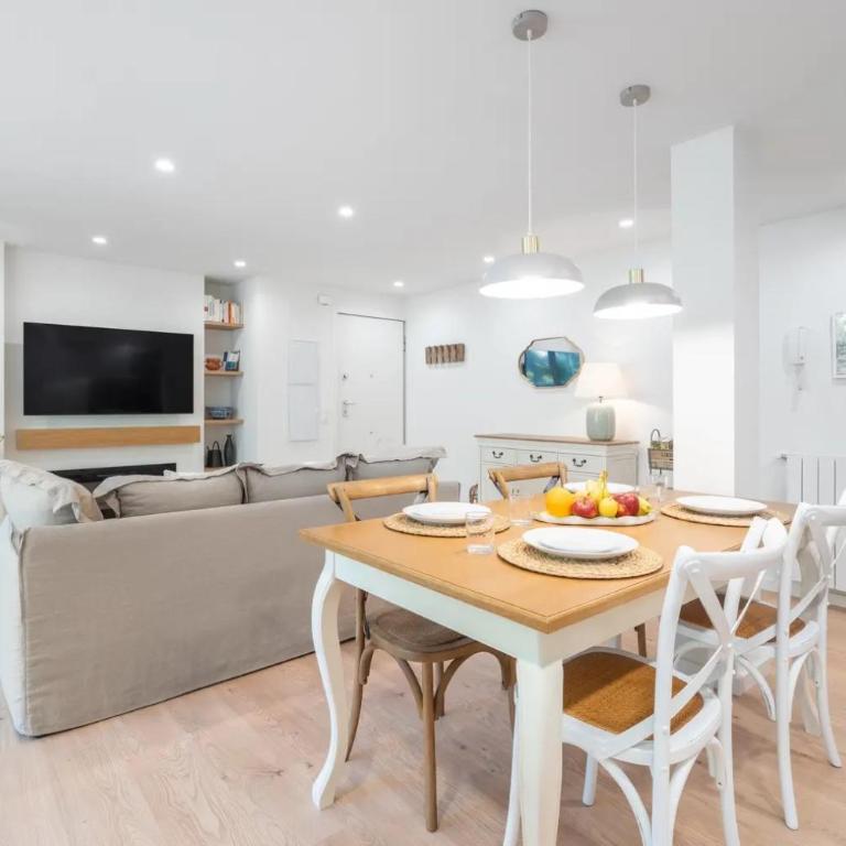 LC Apartaments Playa Voramar - Three-Bedroom Apartment - 5