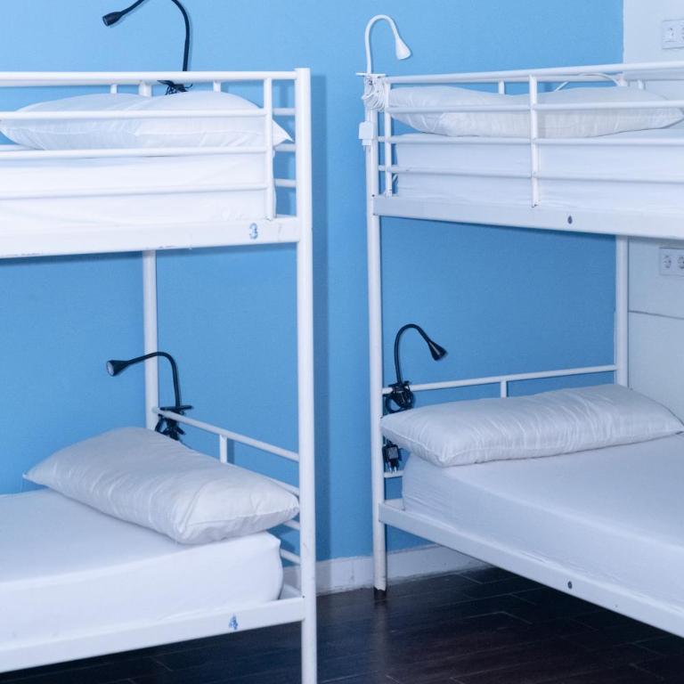 360 Hostel Centro - Single Bed in 10-Bed Dormitory Room - 4