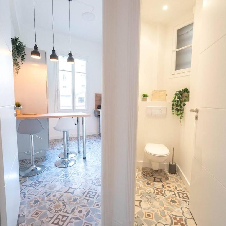 Bright apartment Nice harbour - Appartamento con 2 Camere da Letto - 21