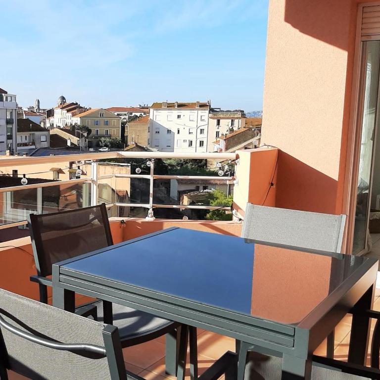 Appartement climatisé centre ville, proche plages Saint Raphaël et Fréjus avec ascenseur - Appartamento con 1 Camera da Letto - 10