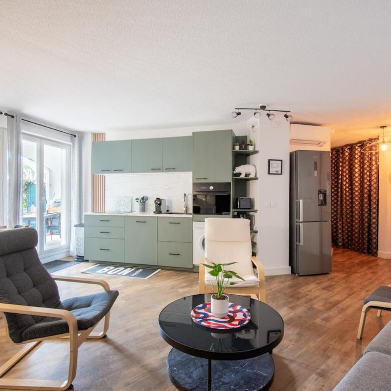 Golf & Lac Ponant grand 70m2 Clim Box Velos, Calme - Two-Bedroom Apartment - 6