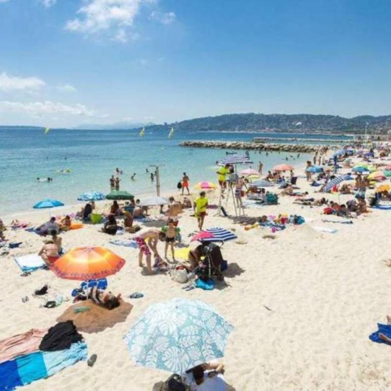 Nouveau ! à 200m des plages grand studio baigné de lumière, très grande terrasse tout confort - Monolocale - 22