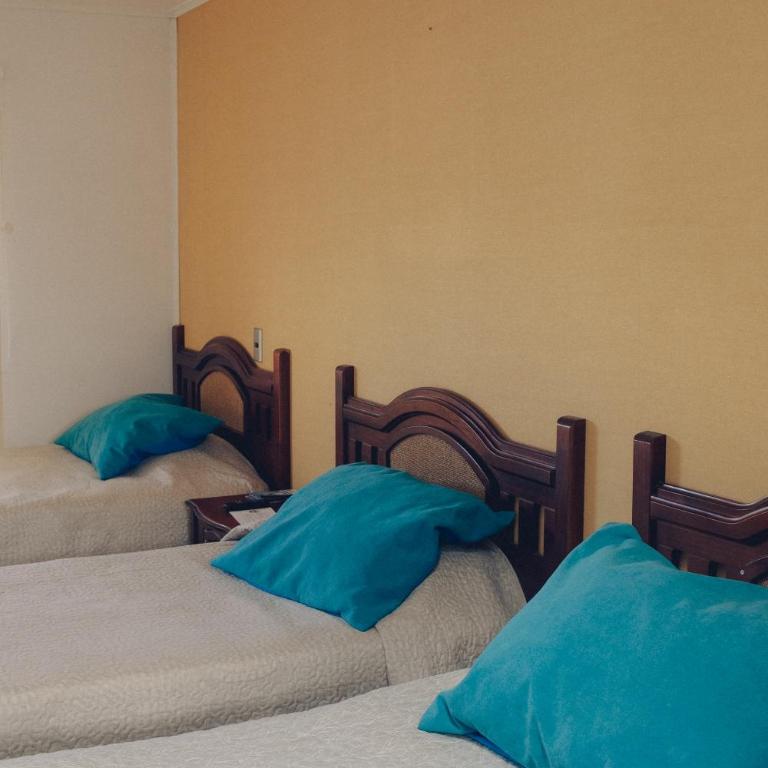 Hostal Don Guillermo - Double Room with Shared Bathroom - 7
