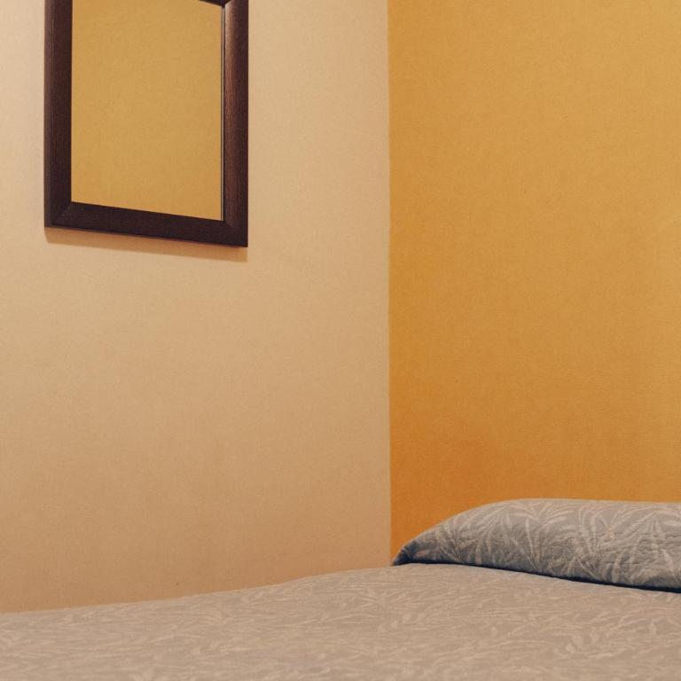 Hostal Don Guillermo - Double Room with Shared Bathroom - 2