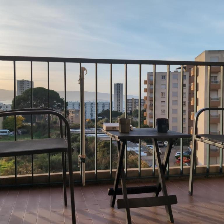 Bright apartment with balcony in Ajaccio - Apartment - 14