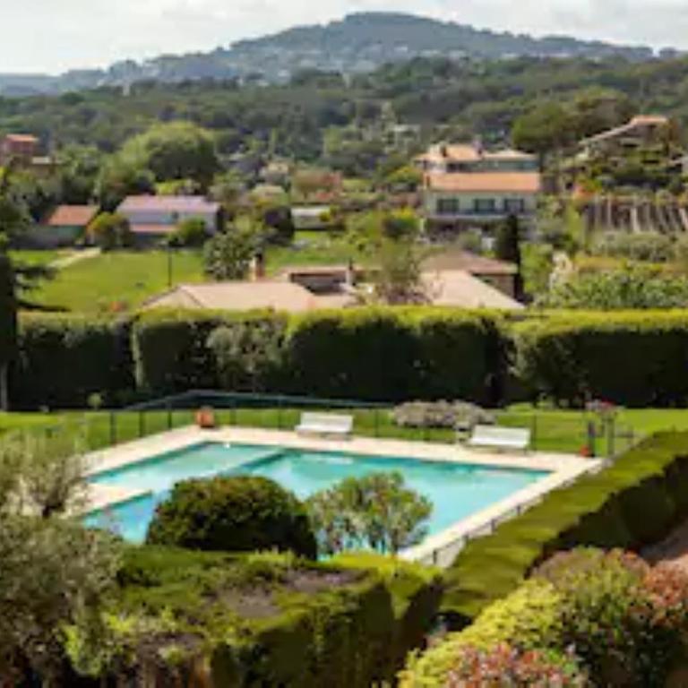 Bel appartement avec terrasse, piscine, parking privé et club de tennis, padel en sus - Appartement 1 Chambre - 21