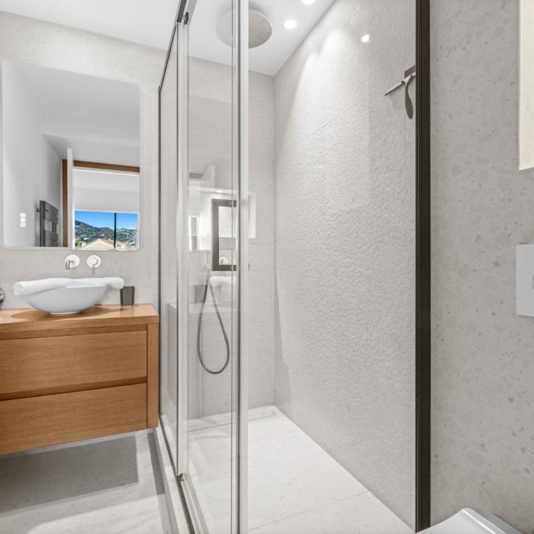 REF 2030- Cannes Croisette - Appartement vue mer à louer - Appartement - 10