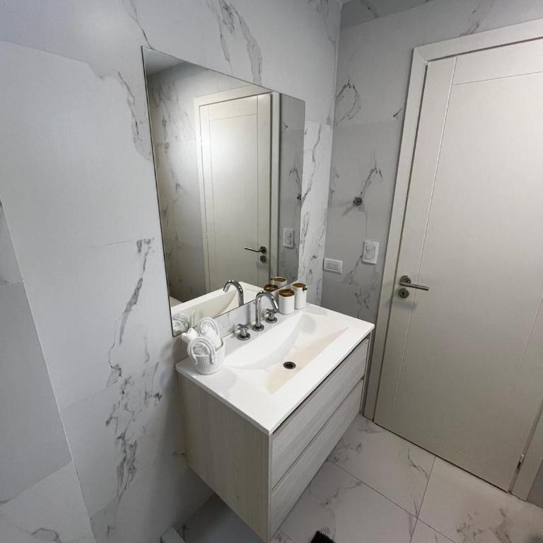Exclusivo Semipiso frente al mar - Apartamento de 3 dormitorios - 8
